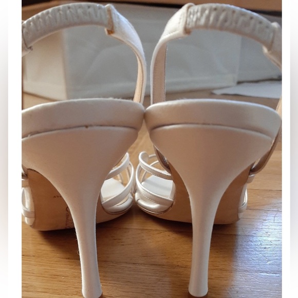 Oscar de la Renta Leather/ Satin Sandals - Picture 5 of 6